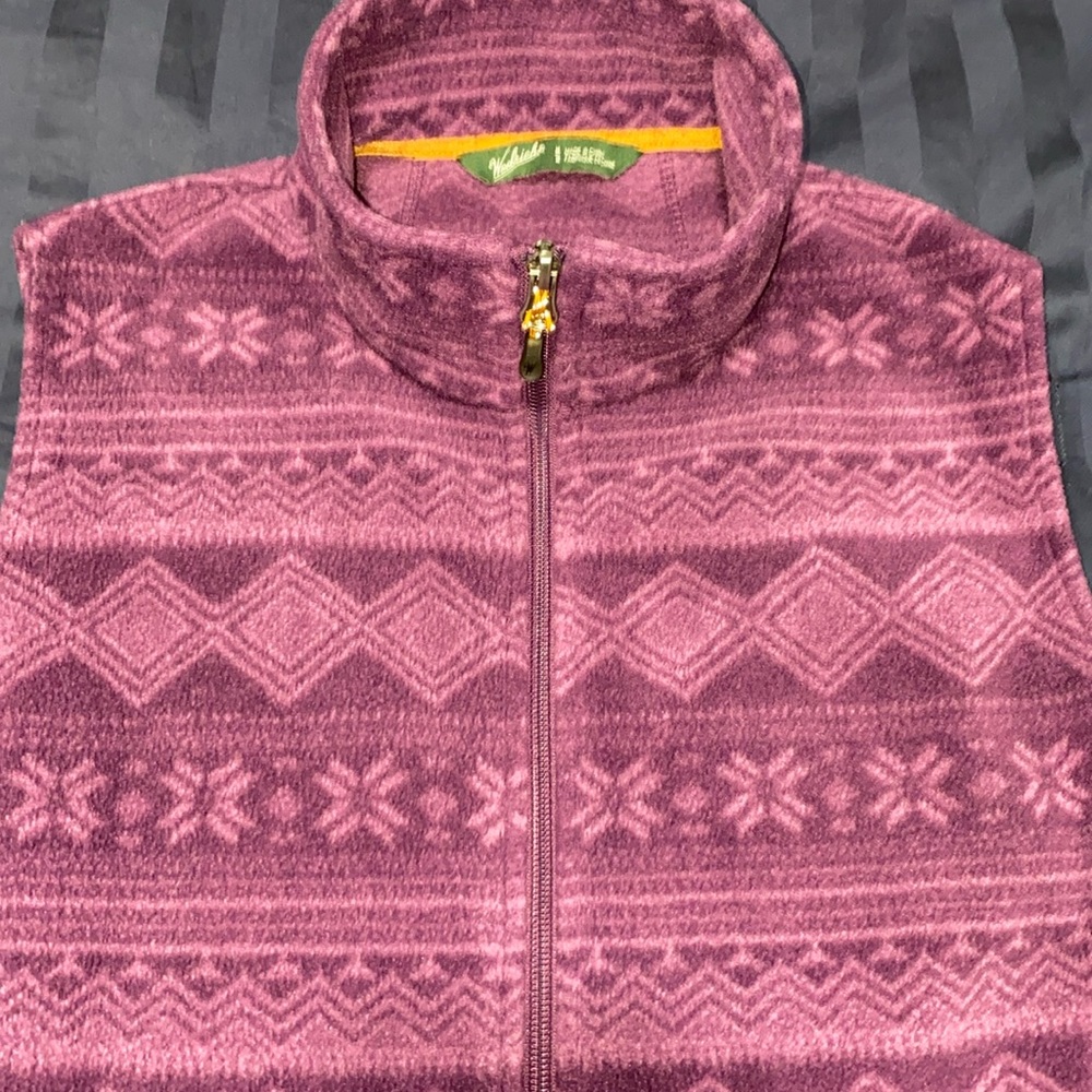 Woolrich “eggplant” purple subtle pattern, women’s vest, Size M